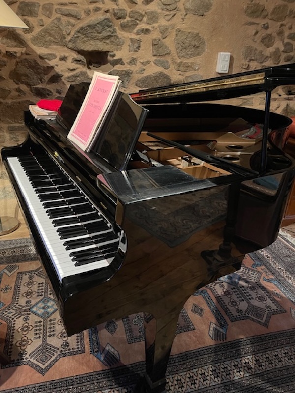 piano Kawai GS30